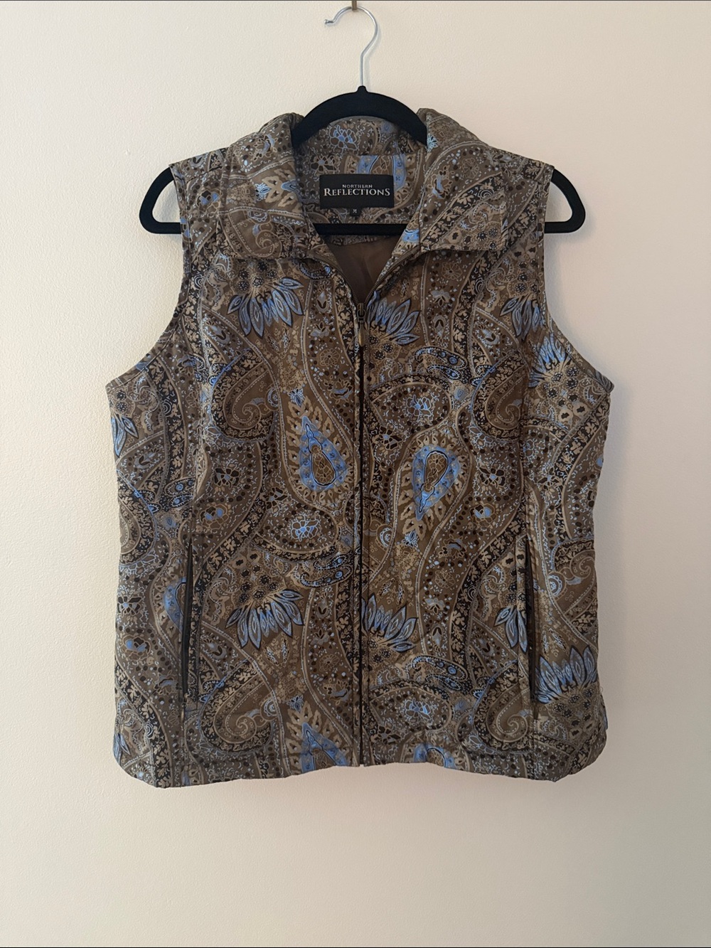 Northern Reflections Quilted Paisley Vest in Brown & Blue